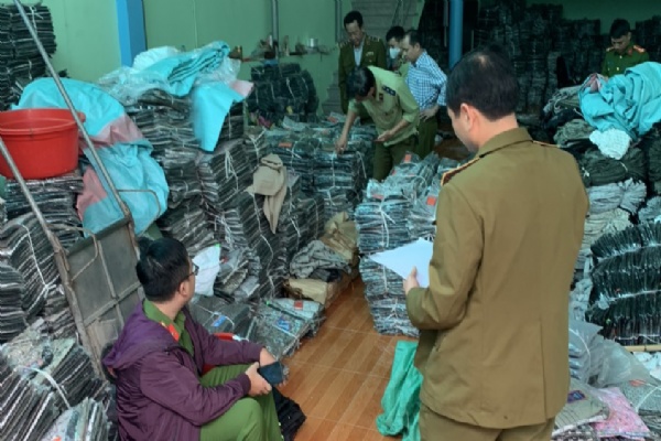 Nhiều sản phẩm may mặc bị xâm phạm quyền sở hữu trí tuệ